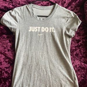 light grey nike short sleeve